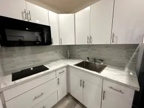 Private Studio close to FIU - Image 4