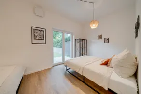 Luxury apartment with 2 terraces - Image 2