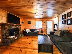 Six bedrooms, hot tub, pool, bar - Image 2