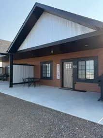 Stylish, Black Hills Gateway 2 - Image 5