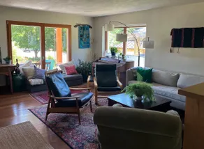 A lovely home in a lovely area! - Image 2