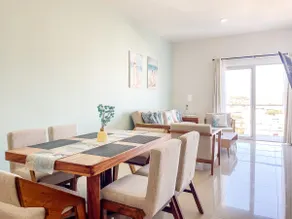 Family-Friendly Apartment near Malecon & Pool - Image 4