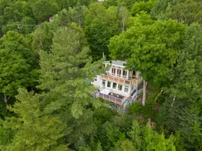 Cottage with water view and hot tub - Le pin blanc - Image 4