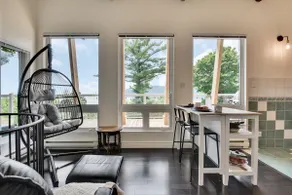 Cottage with water view and hot tub - Le pin blanc - Image 3