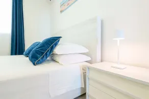 Il Delfino Waterfront Guesthouse - Image 3