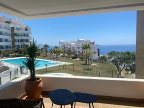 Modern Isea apartment with fantastic sea view - Image 2
