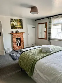 Cottage in Sudbury - Image 3
