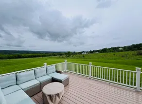 Serene villa with stunning views - Image 3