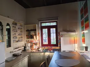 Mojo Art House - Image 4