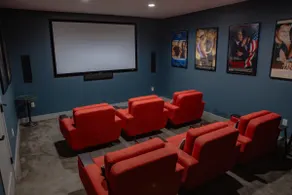 7-Bedroom: Hoops,Pickleball,Movies,Books &Games! - Image 3