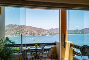 Spectacular view of the bay! - Image 4