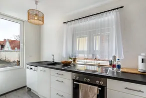 Central | 4 people | Wi-Fi | Kitchen | Maisonette - Image 3
