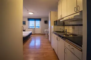 Studio apartment with balcony and ocean view - Image 4