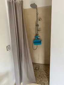 Small independent studio with bathroom + private garden - Image 3