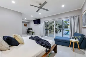Expansive Home in Fannie Bay - Image 4