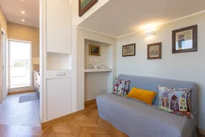 Penthouse with Terrace in the Heart of Rome - Image 4