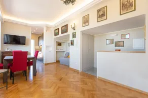 Penthouse with Terrace in the Heart of Rome - Image 5