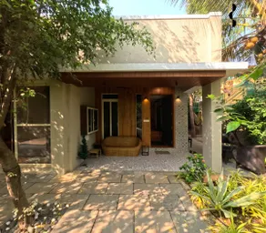 Privy Stays- Green Palm Villa - Image 2