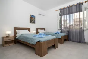 Manos Apartments - Image 4