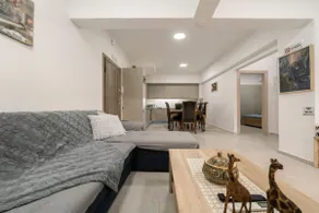 Manos Apartments - Image 5