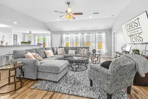 Winter Savings | Dyess | Pets OK | Lux | Sleeps 8 - Image 2
