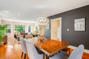Charming Queen Anne Retreat - Image 2