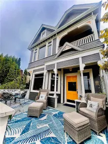 Blue Heron Manor: Historic charm centrally located - Image 3