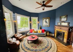 Blue Heron Manor: Historic charm centrally located - Image 4