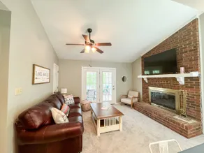 Hyco Hills Hideaway,close to VIR,fast WiFi,HOT TUB - Image 2