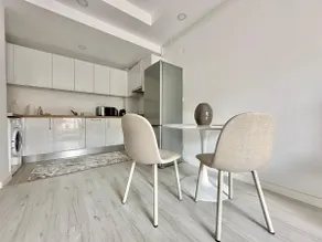 Double Studio 106B @Cosmopolis - Image 3