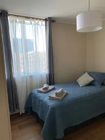 Cozy 2D2B Apt. + Desk - Image 5
