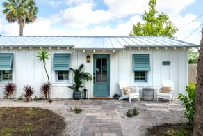 Seven Palms Beach Retreat @ Jax Beach - Image 2