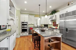 The Houstonia - Image 4