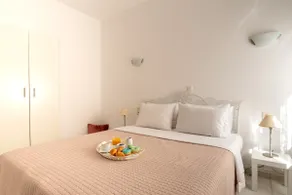 Elio A 1BDR Apt1 min from the beach by Hospi Living - Image 5