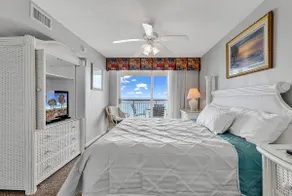 NewListing-13th Floor Huge-w/Infinity Views4Br/4Ba - Image 4