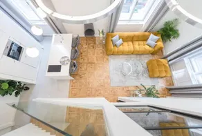 The Andrassy Avenue Apartment with AC - Image 3
