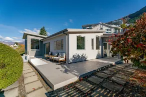 Luxury Retreat - Matakauri - Image 5