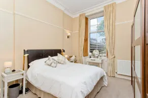 Stylish Murrayfield sanctuary - Image 5