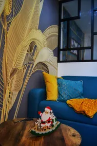 The Hidden Jewel: Chic & Modern Comfort Refuge - Image 4