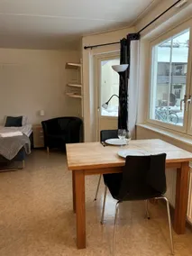 Apartment with a patio - Image 2