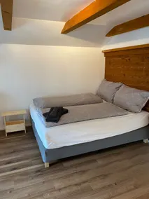 Chalet Studio Apartment with Aircon - Image 2