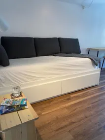 Chalet Studio Apartment with Aircon - Image 4