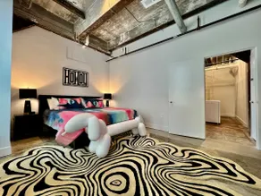 Swanky, Funky, Groovy, loft space Cincinnati, Ohio - Image 3