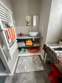 Family home in the village. - Image 4