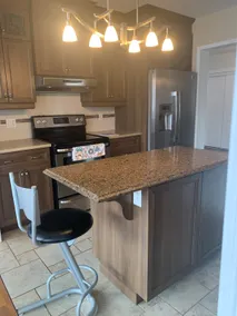 Appartment with Hot Tub and Backyard and Free Parking - Image 4