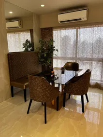DownTown Apartment at Mahalaxmi Race Course. - Image 2