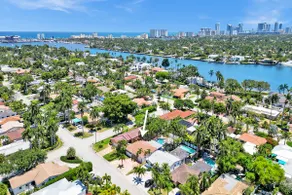 Seaside Oasis in Hollywood Lakes near the Beach - Image 4