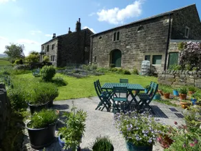 Gorgeous Hebden Bridge Farmhouse Yorkshire Dales - Image 3