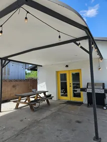 Central Mesa Studio | Fast Freeway Access - Image 2