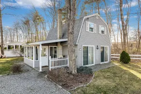 Sleeps 10, 1.1 mi. to Beach, Fully Renovated 2025 - Image 2